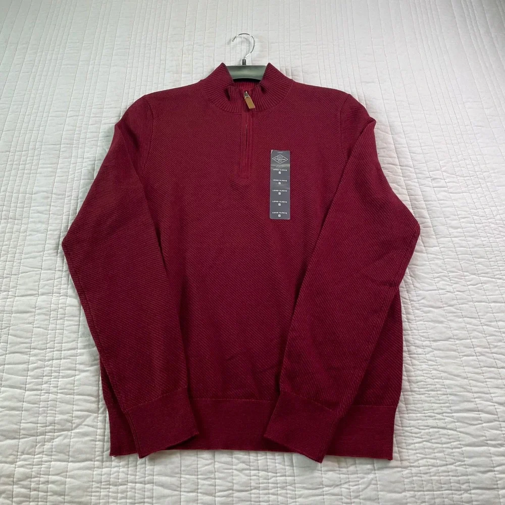St Johns Bay Mens Quarter Zip Sweater Biking Red Small Super Soft Textured Knit